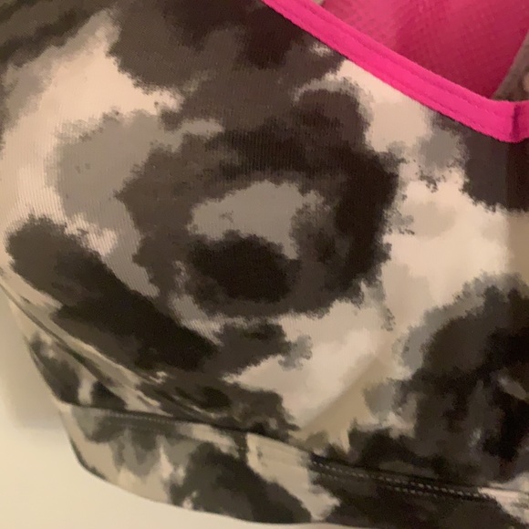 Sports bra no underwire - Picture 2 of 4